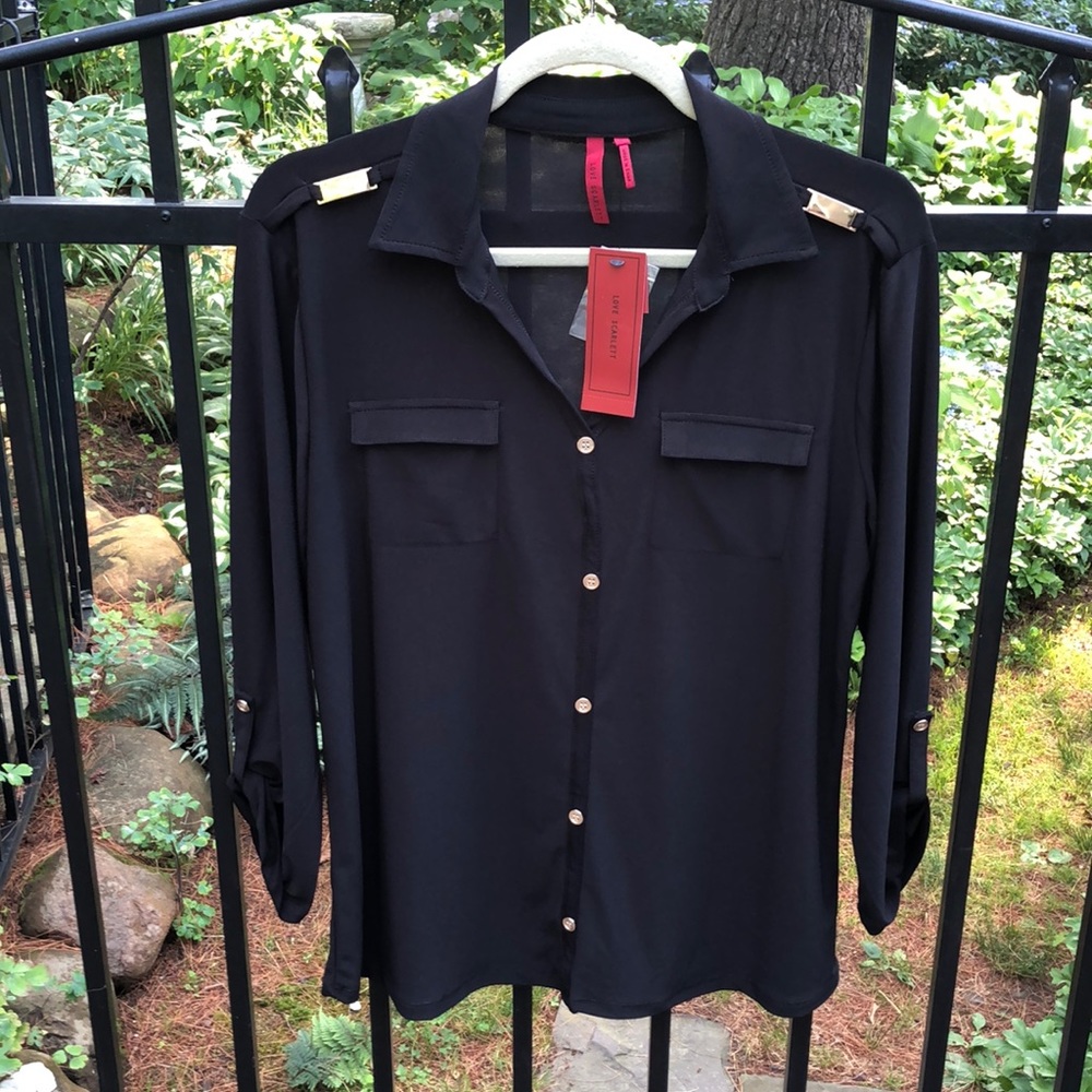 Love Scarlett black tab sleeve pullover blouse